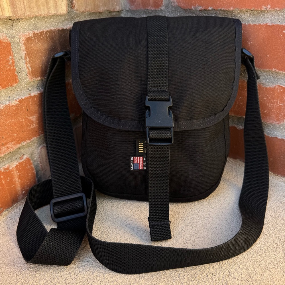 VTG BBC Cordura Nylon Messenger/Sling  Bag in Black